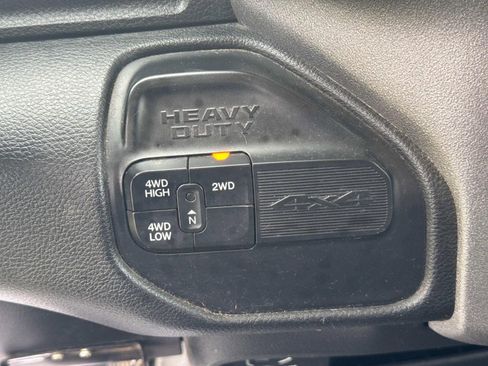 Used 2019 RAM 3500 Tradesman w/ Chrome Appearance Group AWD/4WD image 34