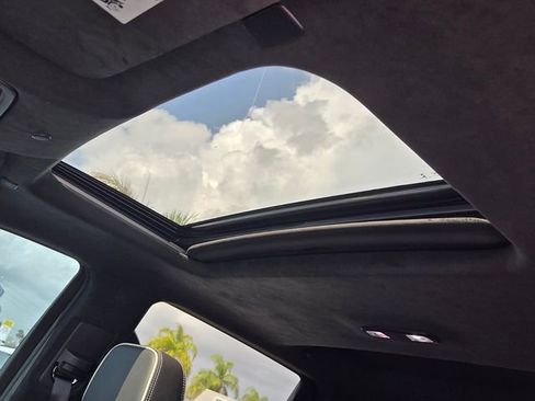 Used 2022 GMC Sierra 1500 AT4X image 17