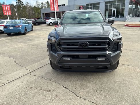 New 2026 Toyota Tacoma SR5 image 10