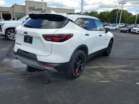 Used 2023 Chevrolet Blazer LT w/ Convenience Package AWD/4WD image 3