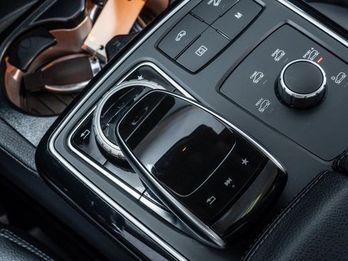 Used 2019 Mercedes-Benz GLE 43 AMG 4MATIC image 23