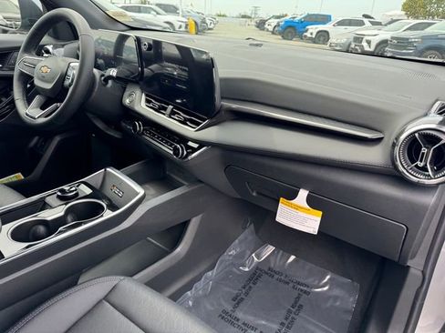 New 2026 Chevrolet Equinox LT w/ Convenience Package II image 6