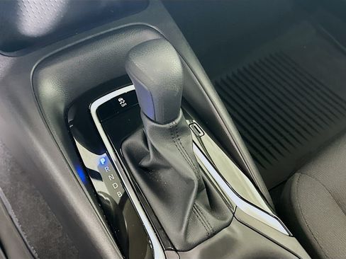 Used 2026 Toyota Corolla LE FWD image 20