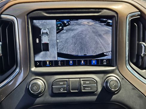 Used 2022 Chevrolet Silverado 2500 High Country image 16