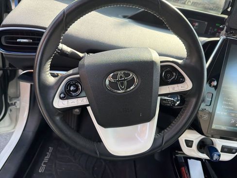 Used 2018 Toyota Prius Four Touring w/ Protection Package image 13