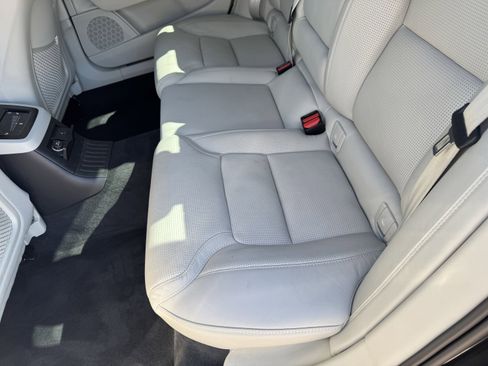 Used 2024 Volvo S90 T8 Ultimate w/ Lounge Package image 9