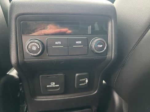 Used 2018 GMC Acadia SLT FWD image 36