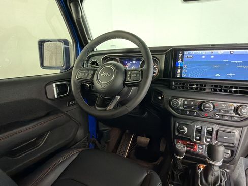 Used 2026 Jeep Wrangler Rubicon AWD/4WD image 27