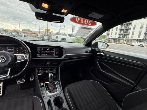 Used 2019 Volkswagen Jetta GLI FWD image 18