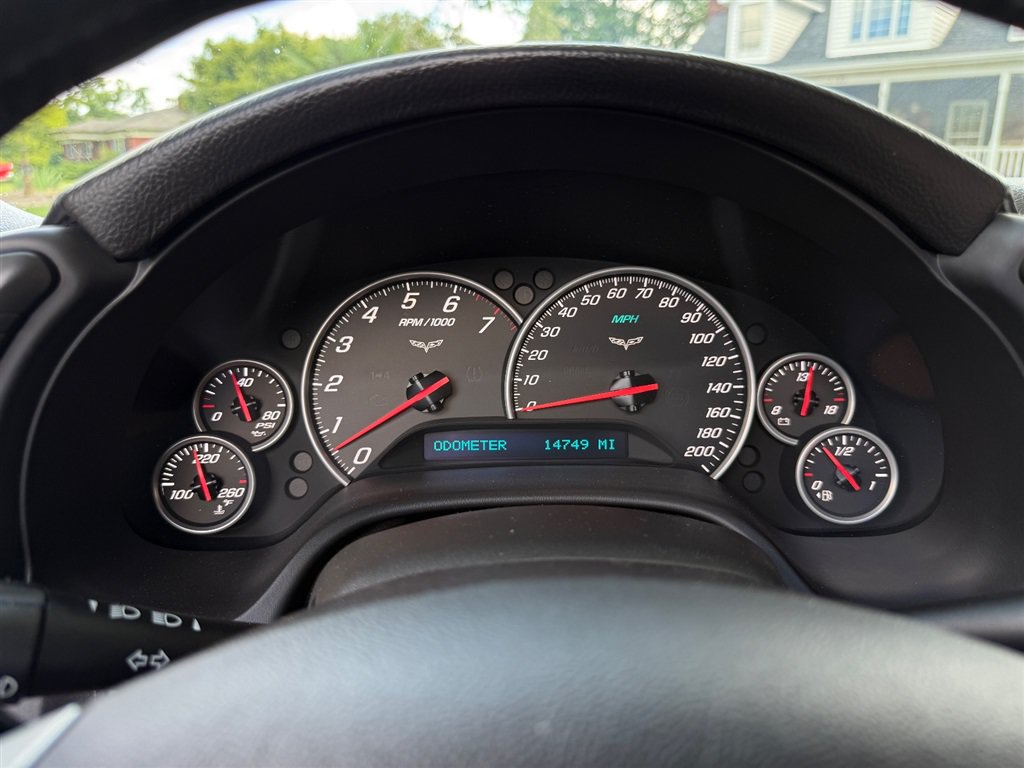 Used 2010 Chevrolet Corvette Grand Sport w/ Preferred Equipment Group RWD image 47