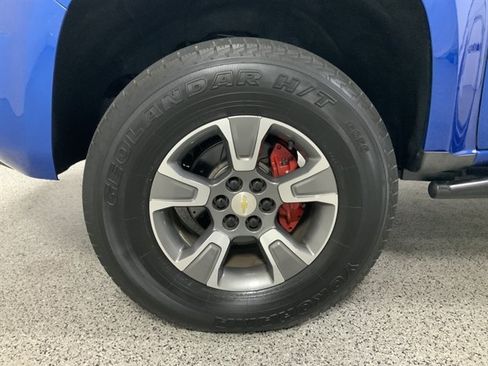 Used 2018 Chevrolet Colorado Z71 AWD/4WD image 12