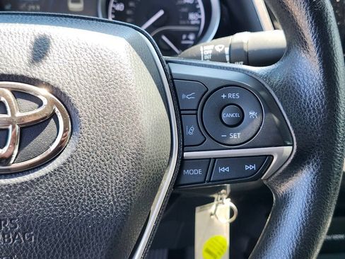 Used 2022 Toyota Camry LE AWD/4WD image 26