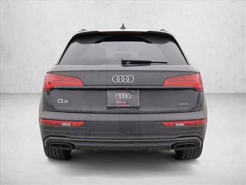 Used 2023 Audi Q5 2.0T Prestige w/ Prestige Package AWD/4WD image 7