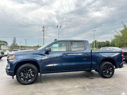 Used 2022 Chevrolet Silverado 1500 Custom AWD/4WD image 5