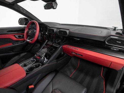 Used 2022 Lamborghini Urus image 50