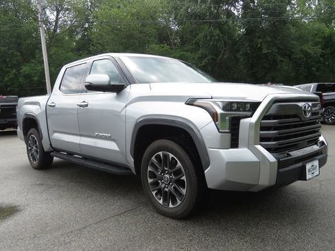 Used 2023 Toyota Tundra Limited AWD/4WD image 3
