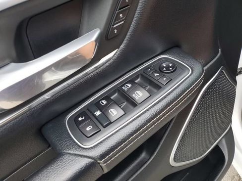 Used 2020 RAM 1500 Laramie RWD image 19
