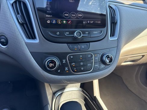 Used 2024 Chevrolet Malibu LT image 16