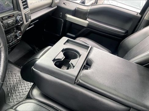 Used 2021 Ford F250 Lariat AWD/4WD image 16