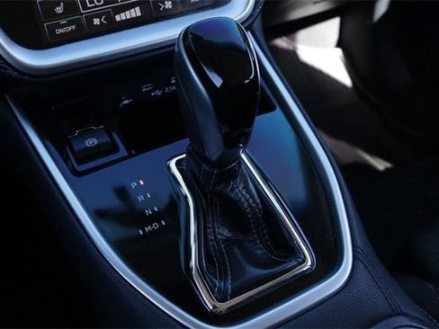 Used 2022 Subaru Outback Premium image 18