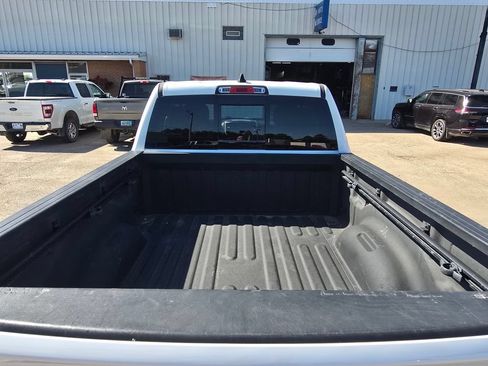 Used 2020 RAM 1500 Big Horn AWD/4WD image 10