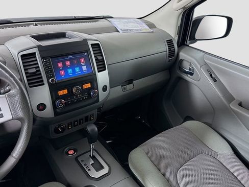 Used 2020 Nissan Frontier SV w/ Midnight Edition Floor Mats image 22