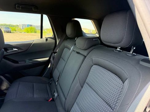 Used 2026 Chevrolet Equinox LT FWD image 36