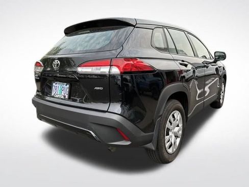 Used 2024 Toyota Corolla Cross L AWD/4WD image 3