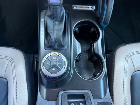 Used 2022 Ford Bronco Wildtrak image 24