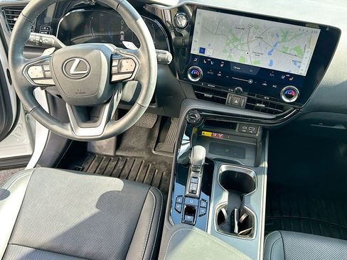 Used 2024 Lexus NX 350 AWD image 19