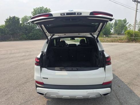 Used 2024 BMW X5 xDrive50e AWD/4WD image 14