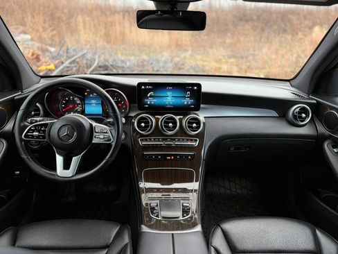 Used 2020 Mercedes-Benz GLC 300 4MATIC image 10