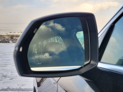 Used 2022 Audi SQ5 Premium image 13