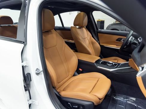 Used 2026 BMW M340i Sedan w/ Premium Package RWD image 25