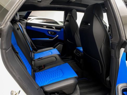 Used 2019 Lamborghini Urus AWD/4WD image 37