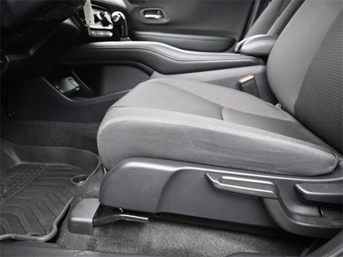 Used 2021 Honda HR-V Sport image 21