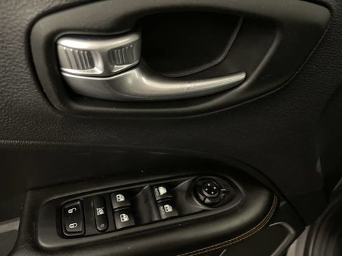 Used 2019 Jeep Compass Limited w/ Safety & Security Group AWD/4WD image 17