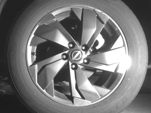 Used 2025 Nissan Rogue SV image 14