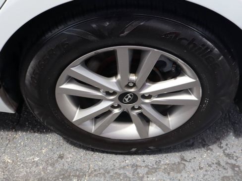 Used 2016 Hyundai Sonata SE FWD image 25