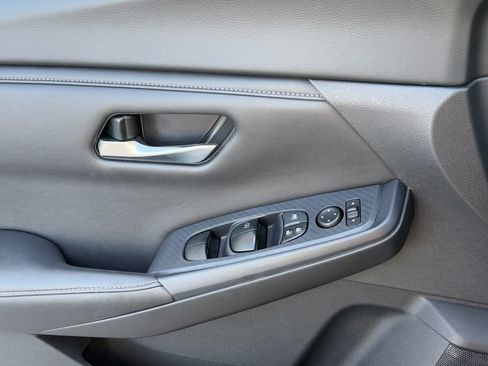 Certified 2023 Nissan Sentra S FWD image 27