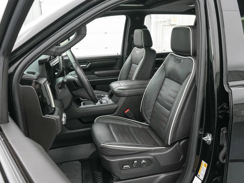 Used 2025 GMC Sierra 2500 AT4X w/ Snow Plow Prep/Camper Package AWD/4WD image 12