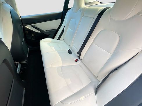 Used 2021 Tesla Model 3 Long Range AWD/4WD image 25