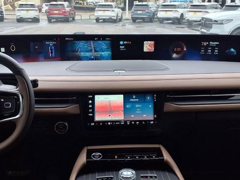 New 2025 Lincoln Navigator L Black Label AWD/4WD image 12
