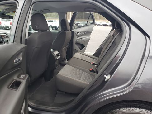 Used 2022 Chevrolet Equinox LT w/ Driver Convenience Package image 34