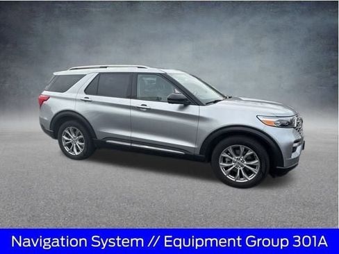 Used 2021 Ford Explorer Limited w/ Equipment Group 301A image 3