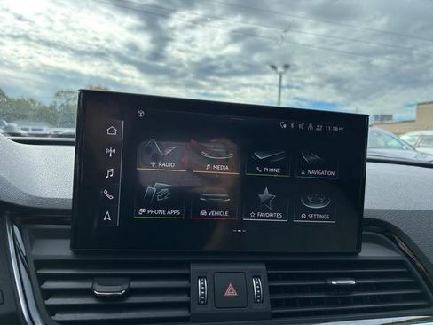 Used 2021 Audi Q5 2.0T Premium w/ Convenience Package image 15