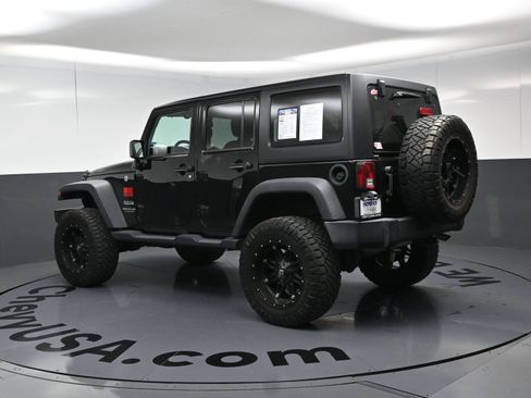 Used 2017 Jeep Wrangler Unlimited Sport w/ Quick Order Package 24S AWD/4WD image 7