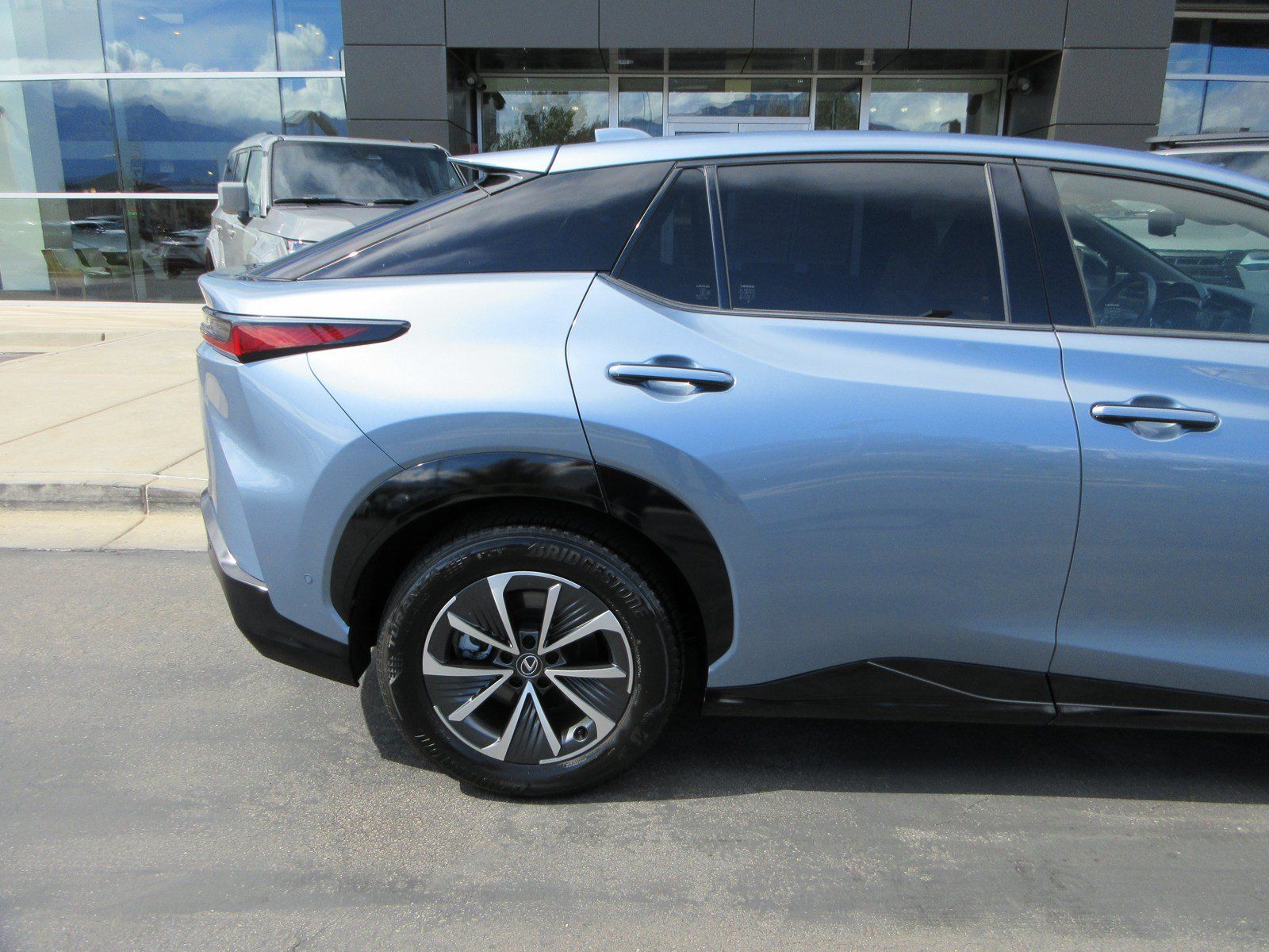 Used 2023 Lexus RZ 450e Premium w/ Technology Package AWD/4WD image 10