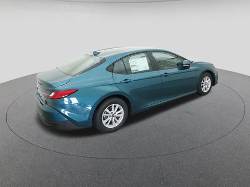 New 2026 Toyota Camry LE image 9