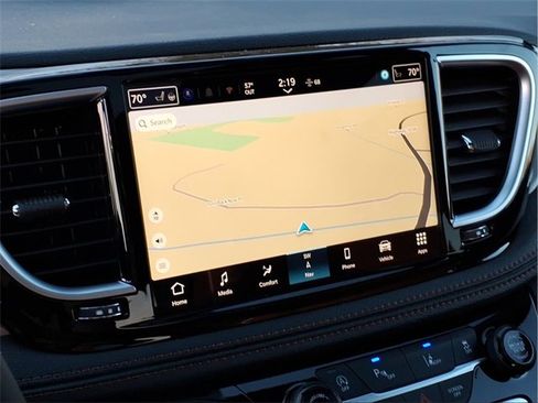 New 2026 Chrysler Pacifica Pinnacle w/ Trailer Tow Group image 23